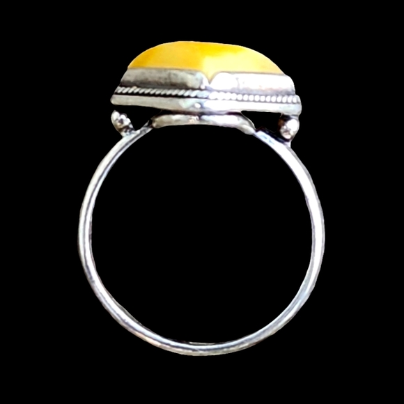 Vintage Sterling silver ring size 8.5 with butterscotch Amber type Stone… - Picture 4 of 6
